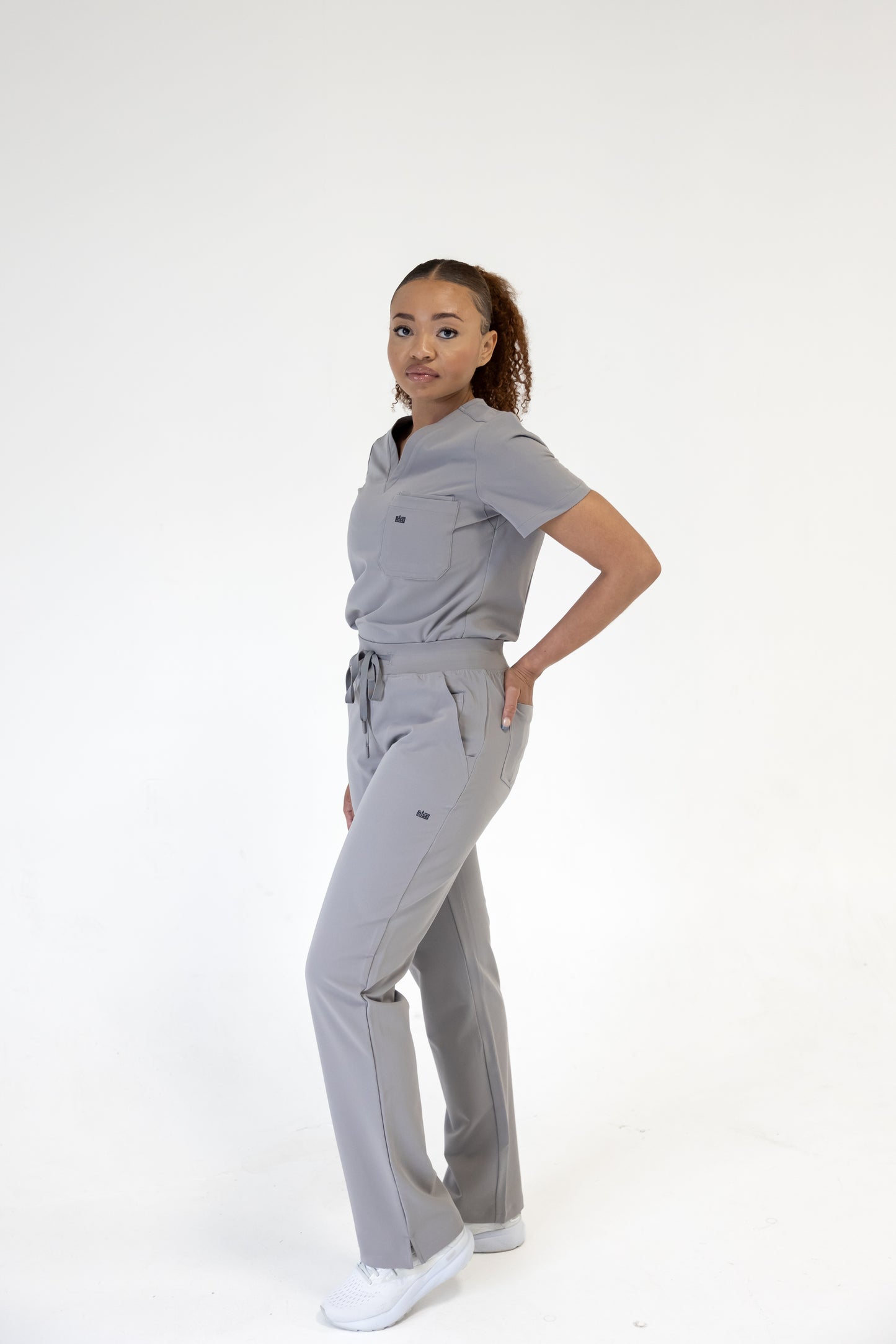 Women Classic Fit Scrub Pant (Gray)